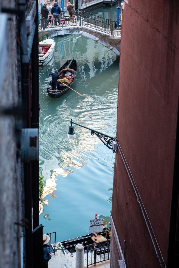 Ca' La Riva Pensión 2*