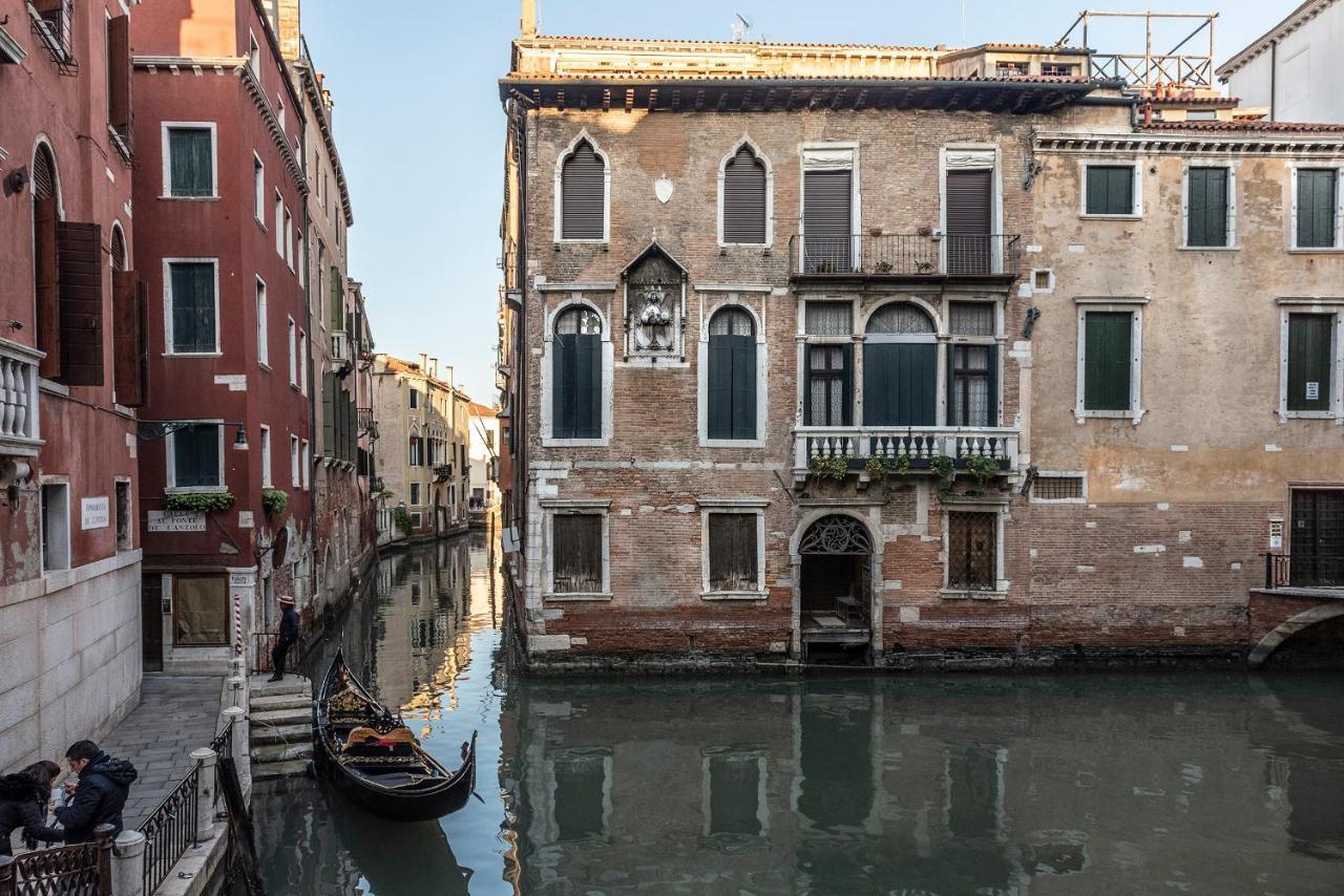 Ca' La Riva Pensión 2*